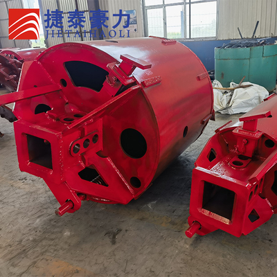 Công cụ khoan, như phụ kiện quan trọng cho các giàn khoan quay, được bán.